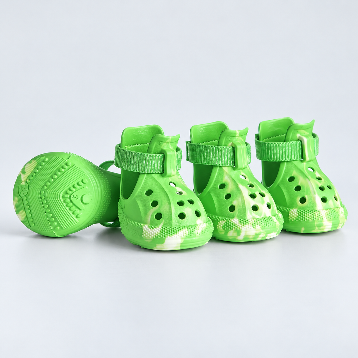 LightPaws — studio product photo